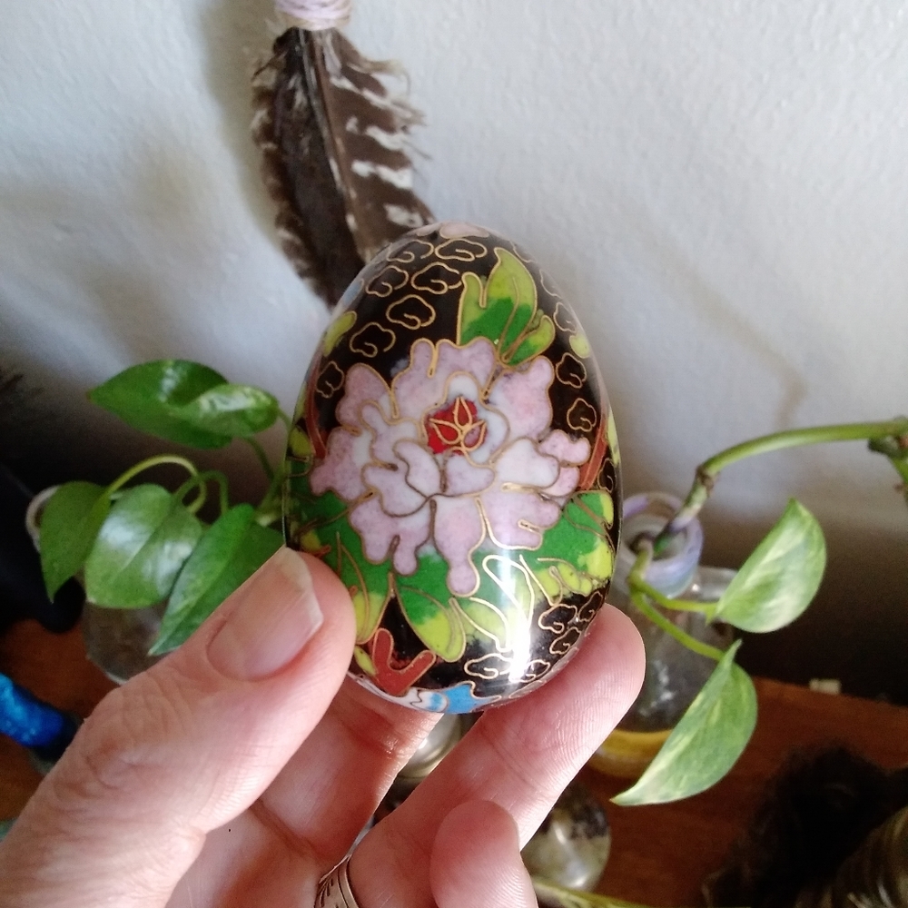 Vintage Cloisonne Chinese Enamel Egg